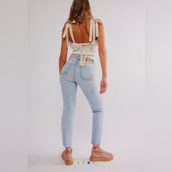 We the Free People CRVY stovepipe High Rise Jeans Light stone wash RARE Sz 35 - Picture 10 of 12